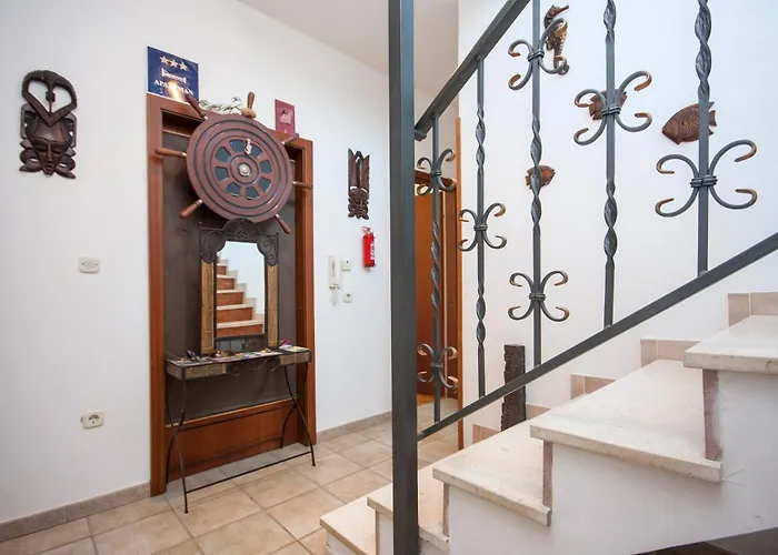 919a Brodarica (Sibenik-Knin)